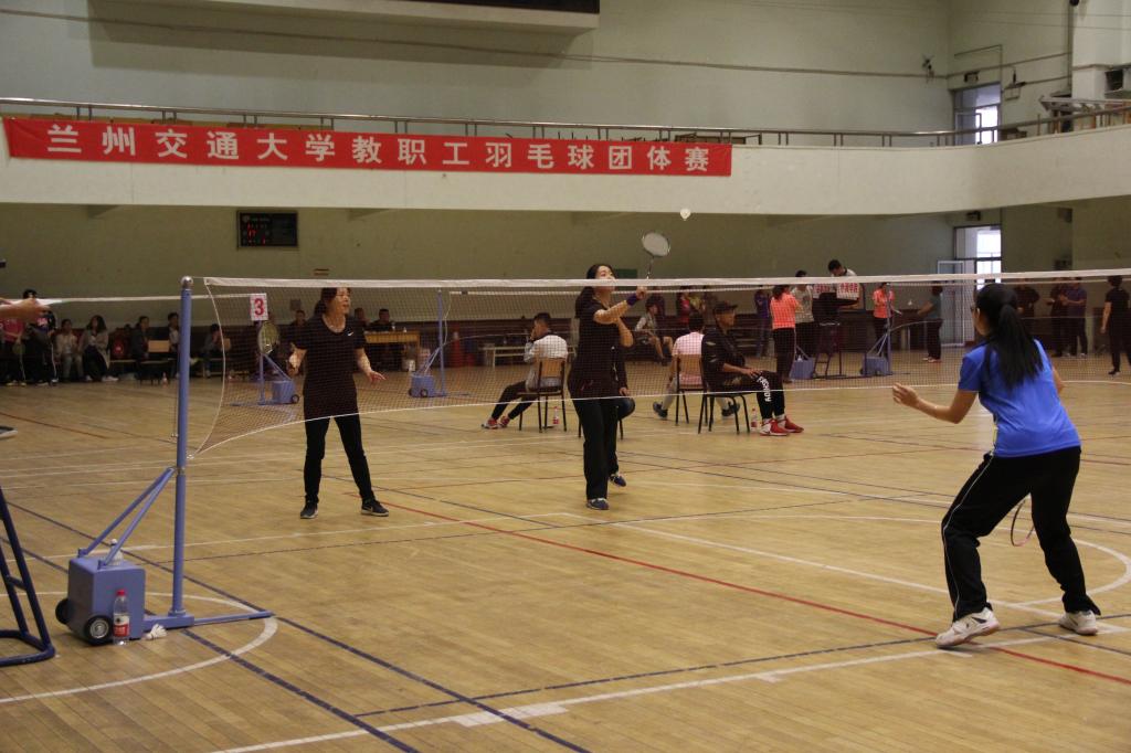 第50届校运会教工羽毛球混合团体赛鸣金